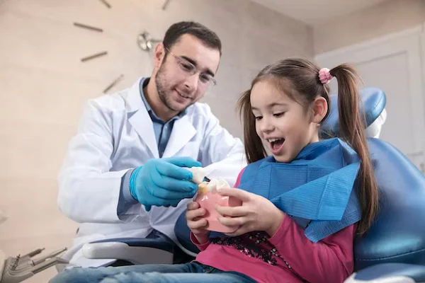 Mantenedor dental de niños