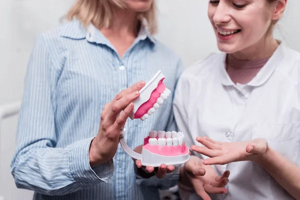 Prevención de enfermedades dentales en personas mayores