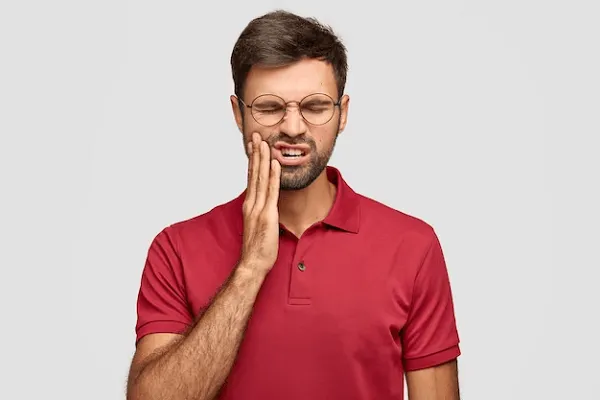 Dolor de encías: causas, síntomas y tratamientos