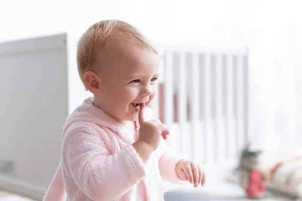 Cuándo salen los primeros dientes del bebé