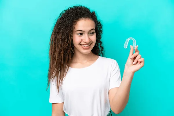 Por qué usar brackets transparentes