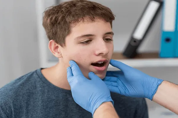Tratamientos No Quirúrgicos para el Prognatismo Mandibular
