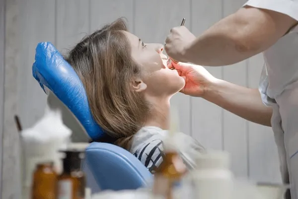 Todo sobre la Gingivitis Ulceronecrotizante y su Tratamiento