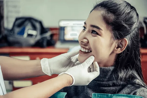 Importancia de la limpieza de la férula dental