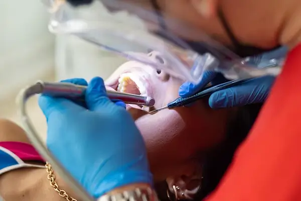 Corrigiendo la alineación dental