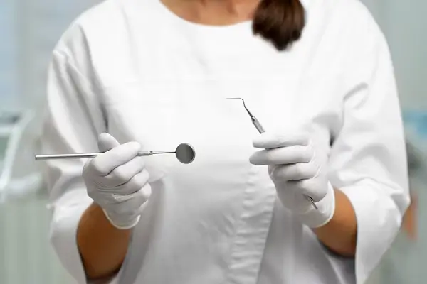 Las Fases de la Periimplantitis