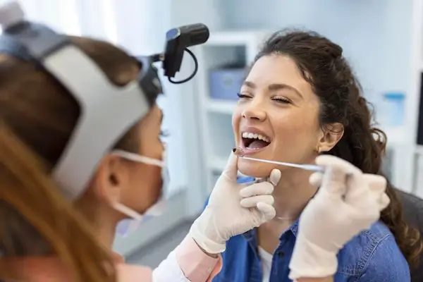 Son los Grillz y las Joyas Dentales seguros para tu salud bucodental?  Clínicas IGB Dental – IGB Dental