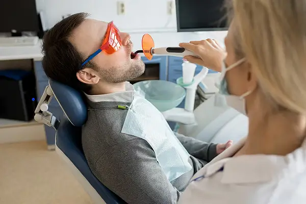 Todo sobre el blanqueamiento dental mixto