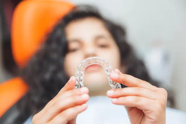 Conozca los diferentes tipos de Invisalign y su popularidad