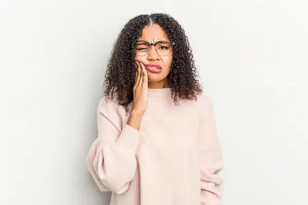 Entendiendo la Odontalgia: Causas y Tratamientos