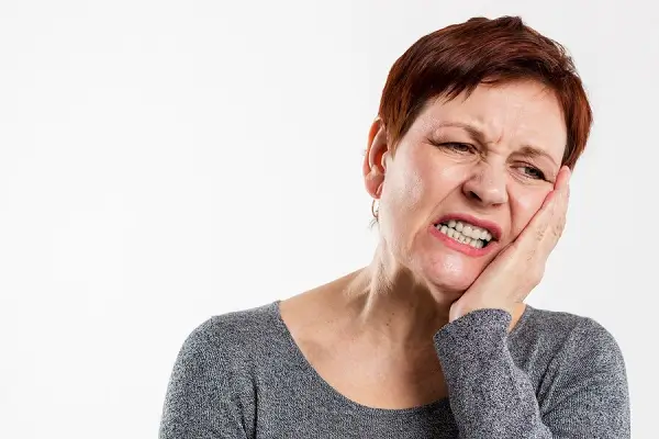 Entendiendo la Odontalgia: Causas y Tratamientos