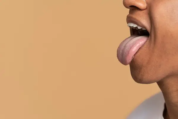 Consecuencias de un piercing en la lengua