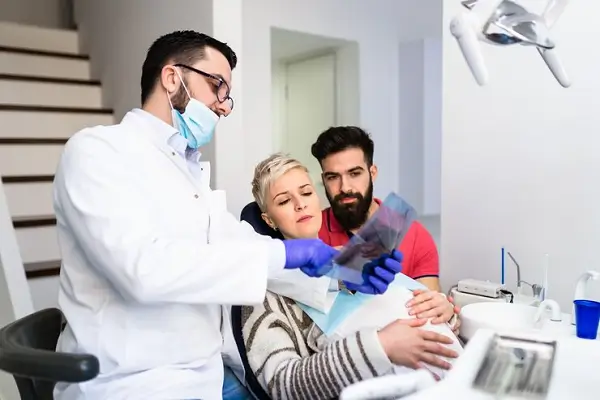 Por qué los pacientes prefieren los implantes dentales