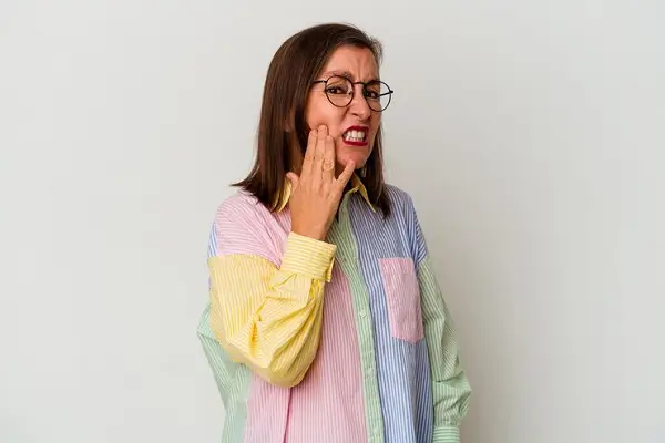 ¿Por qué surge la sensibilidad dental repentina?